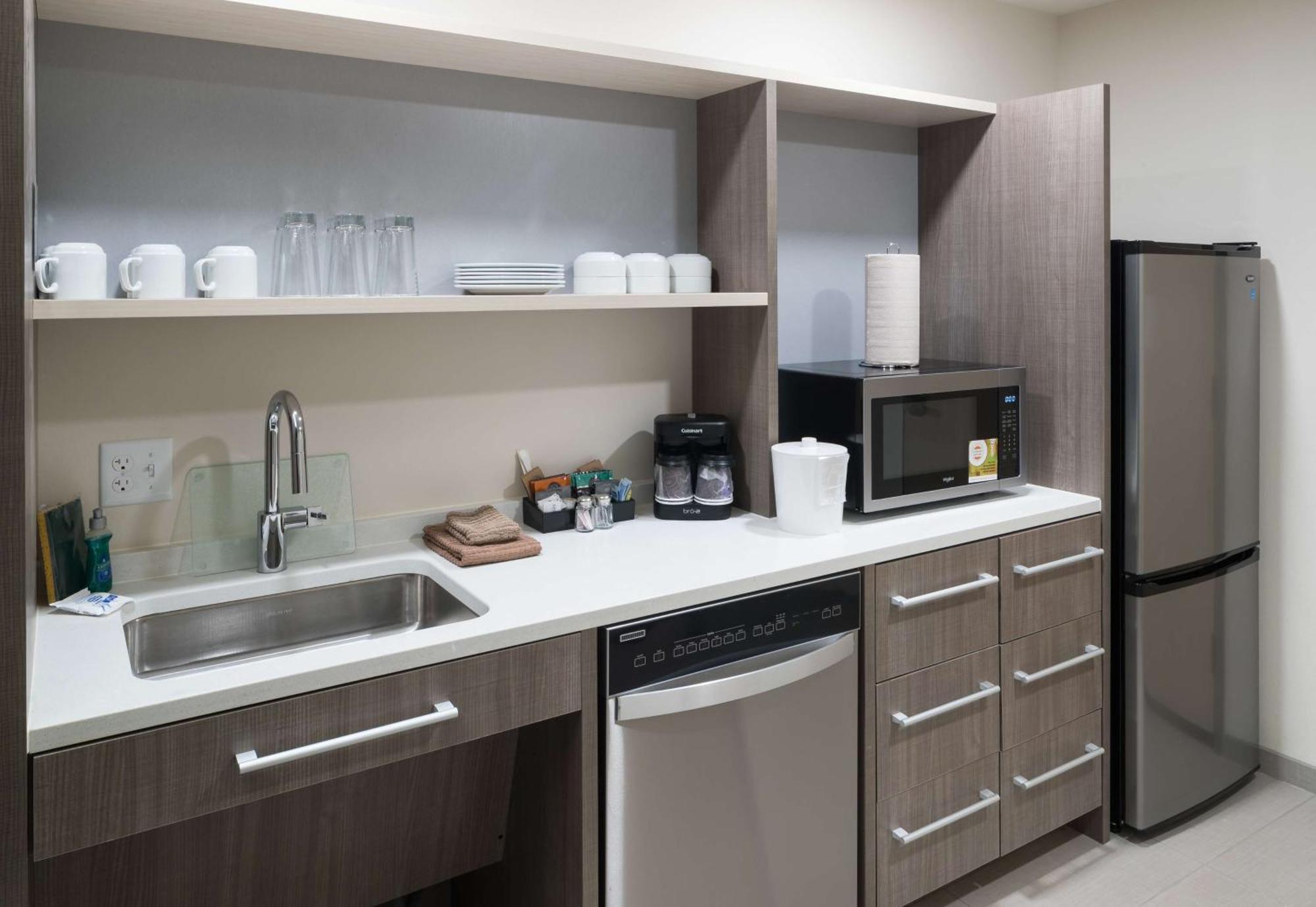 Home2 Suites By Hilton Cape Canaveral Cruise Port מראה חיצוני תמונה