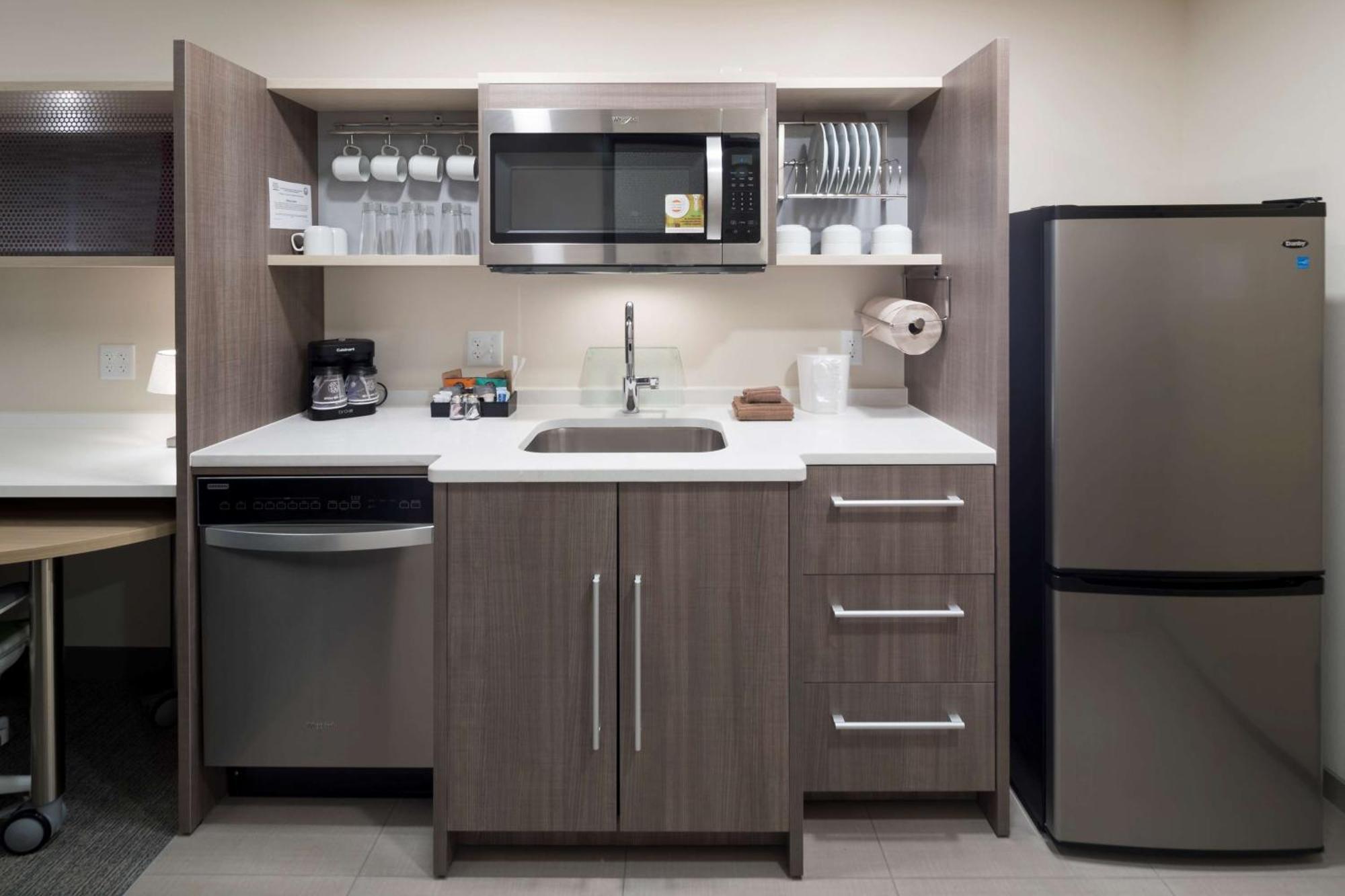 Home2 Suites By Hilton Cape Canaveral Cruise Port מראה חיצוני תמונה