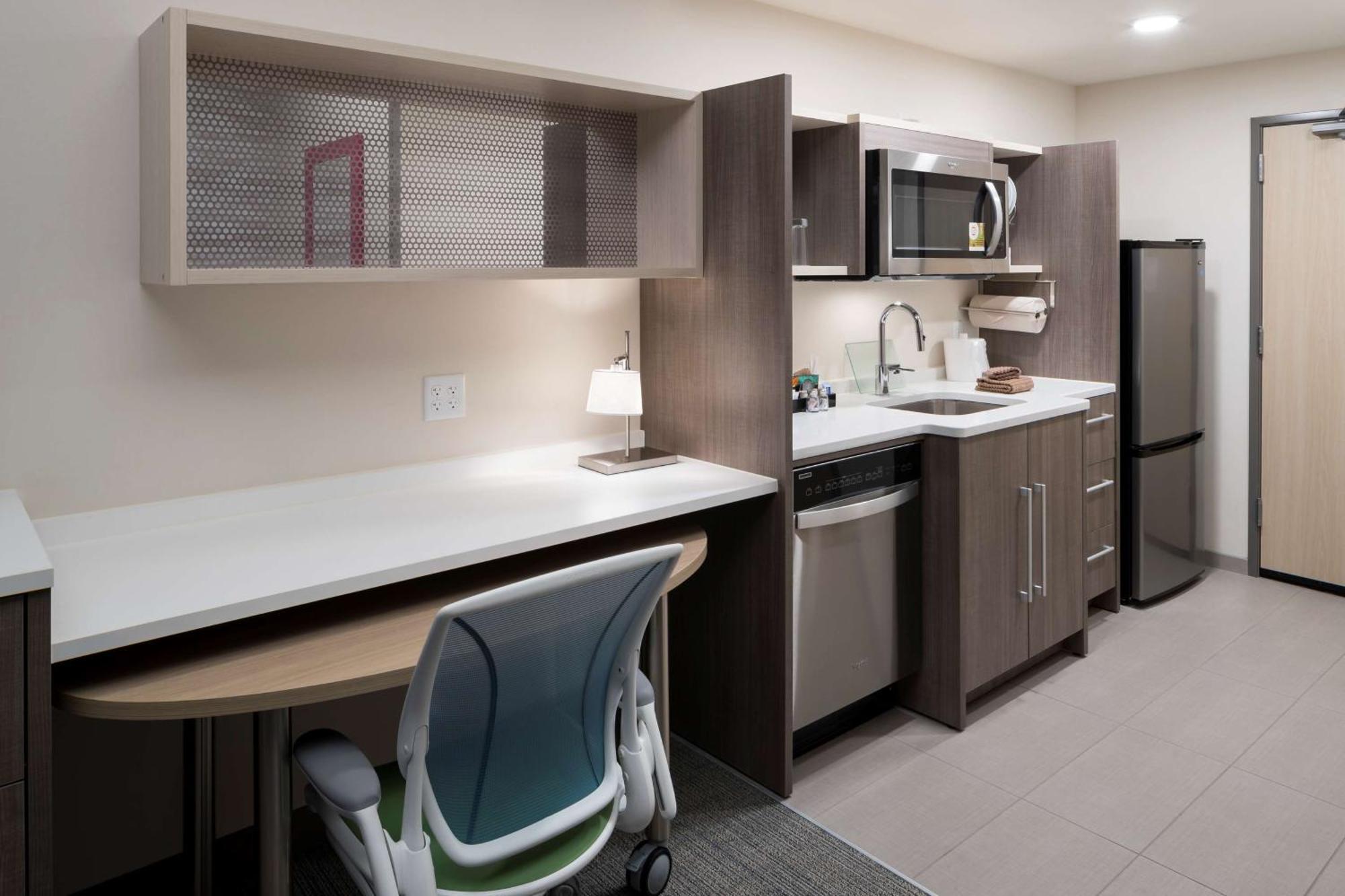 Home2 Suites By Hilton Cape Canaveral Cruise Port מראה חיצוני תמונה