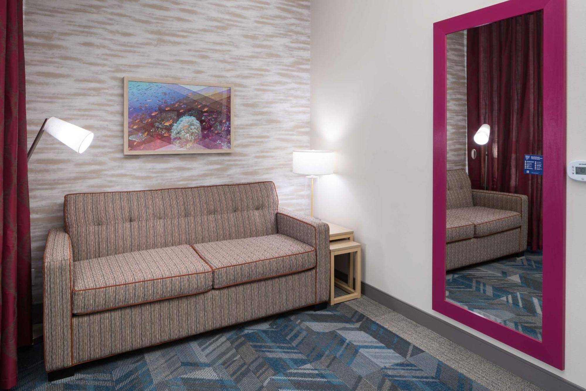 Home2 Suites By Hilton Cape Canaveral Cruise Port מראה חיצוני תמונה