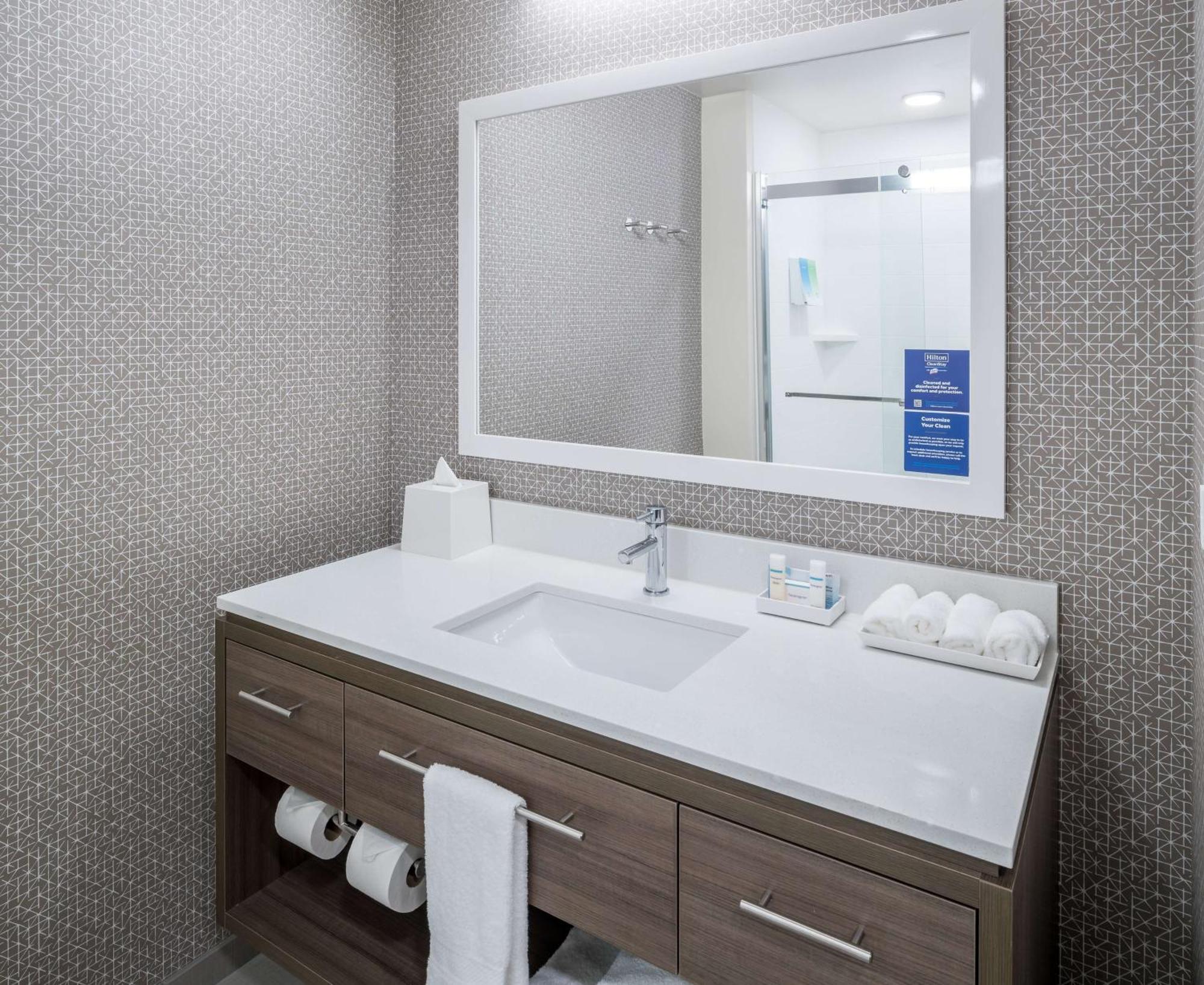 Home2 Suites By Hilton Cape Canaveral Cruise Port מראה חיצוני תמונה