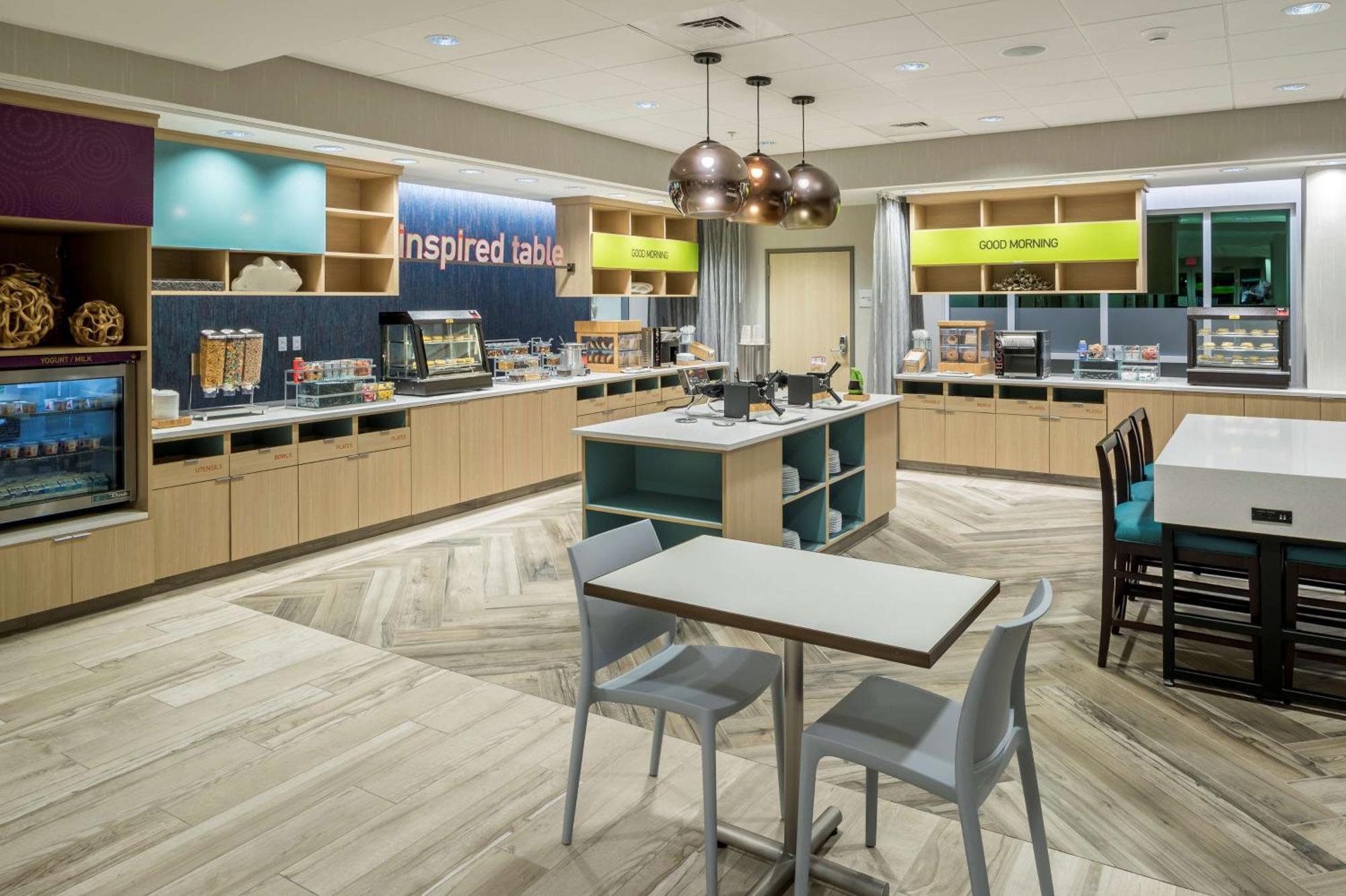 Home2 Suites By Hilton Cape Canaveral Cruise Port מראה חיצוני תמונה