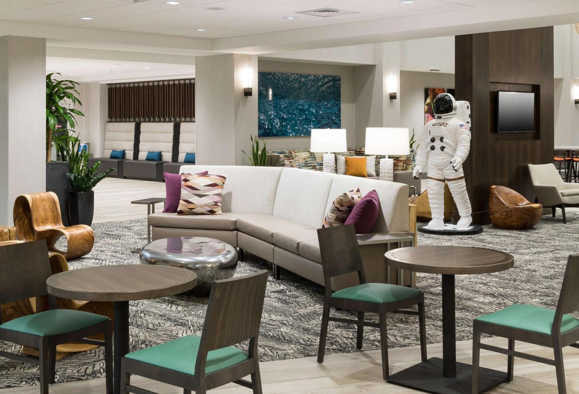 Home2 Suites By Hilton Cape Canaveral Cruise Port מראה חיצוני תמונה